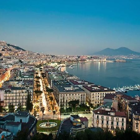 Casa Vacanze Sannazzaro 70 Napoli Eksteriør billede
