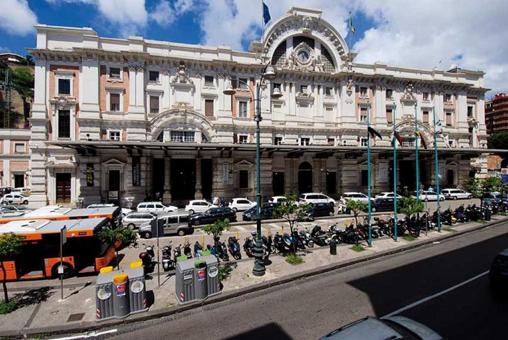 Casa Vacanze Sannazzaro 70 Napoli Eksteriør billede
