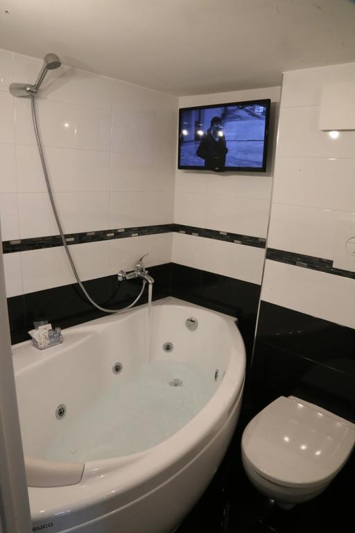 Casa Vacanze Sannazzaro 70 Napoli Eksteriør billede