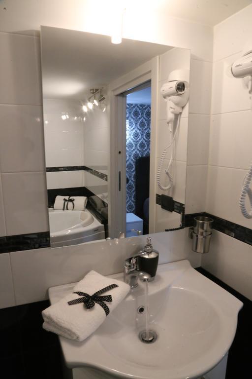 Casa Vacanze Sannazzaro 70 Napoli Eksteriør billede