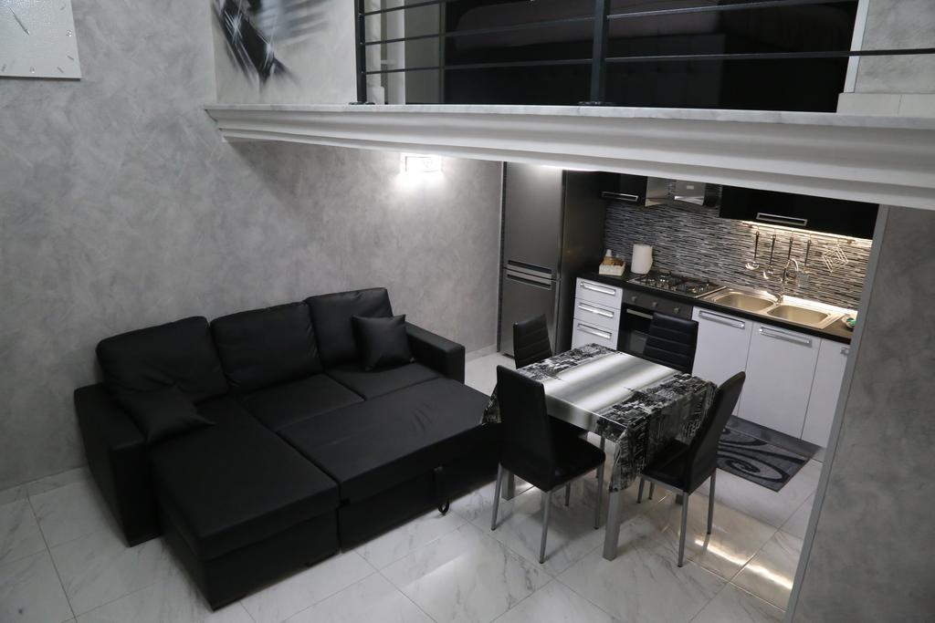 Casa Vacanze Sannazzaro 70 Napoli Eksteriør billede